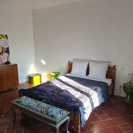 Les 2 Droles D'oiseaux Bed & Breakfast