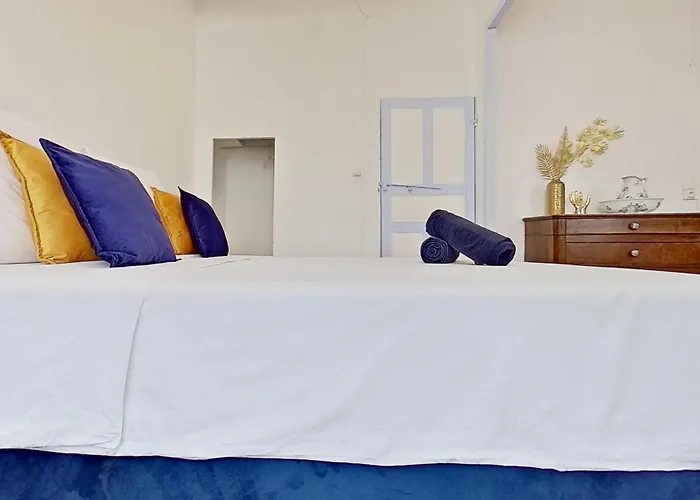 Bed & Breakfast Les 2 Droles D'oiseaux Luc-sur-Orbieu